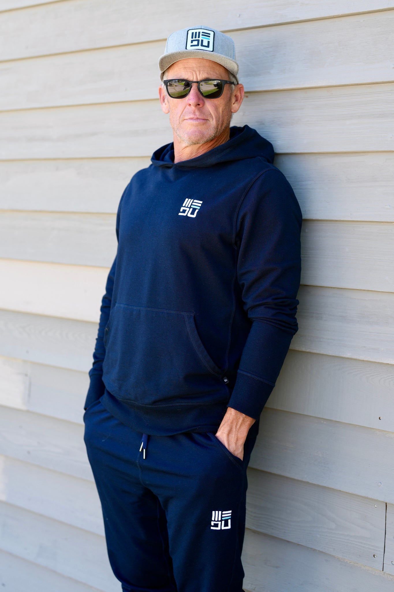 スウェット・トレーナー Unisex Lightweight Summer Hoodie Navy District Perfect Weight Fleece Hoodie | Product | SanMar